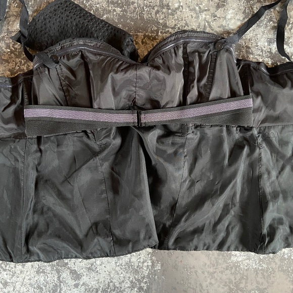 Nanette Lepore Black Seersucker Corset Top - Size 12 - Picture 9 of 11